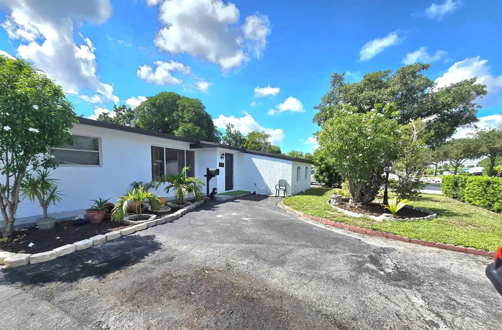 6138 Southgate Boulevard, Margate FL 33068 photo 3