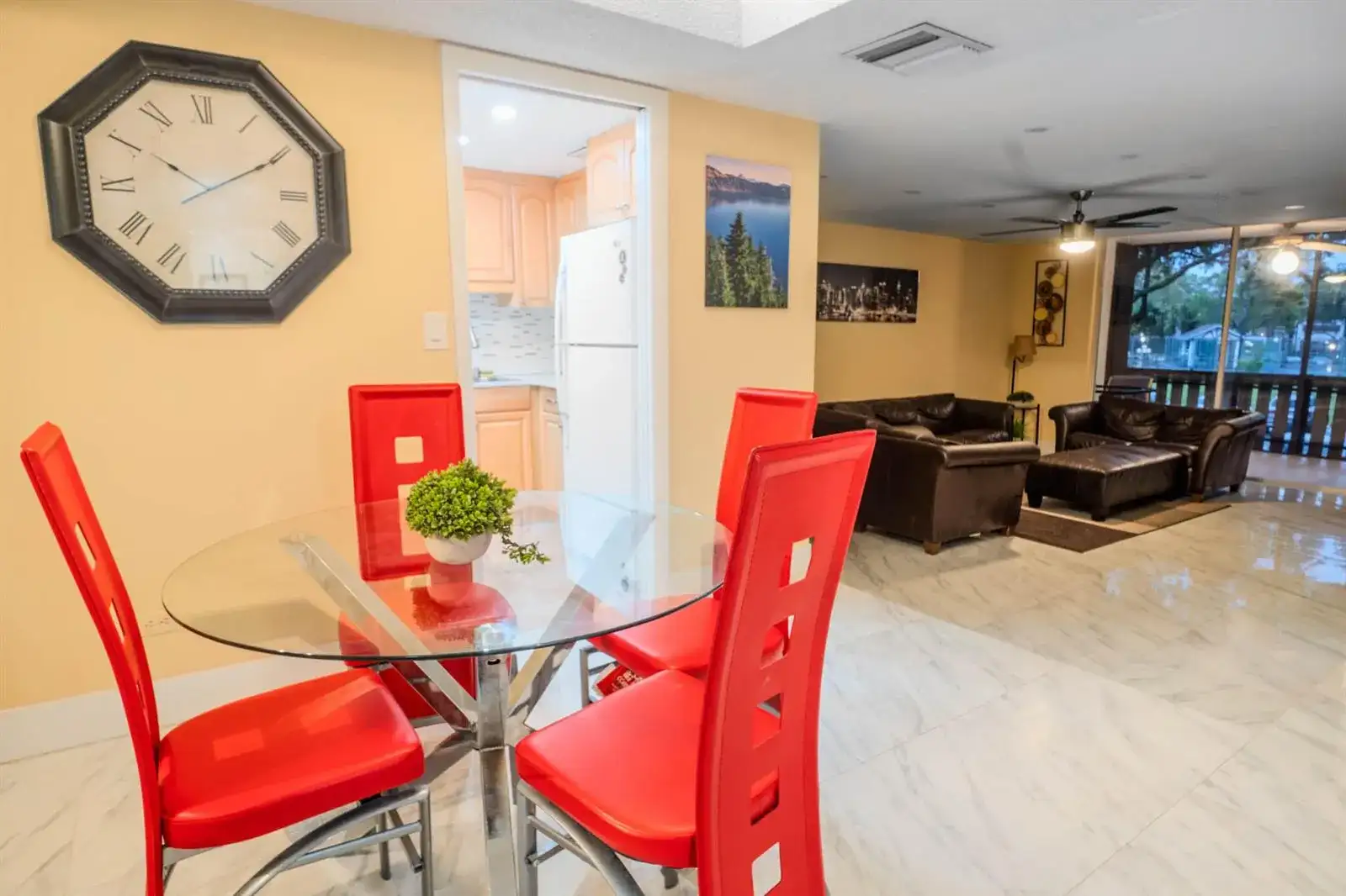 3710 Inverrary Drive # 2s, Lauderhill FL 33319 photo 2