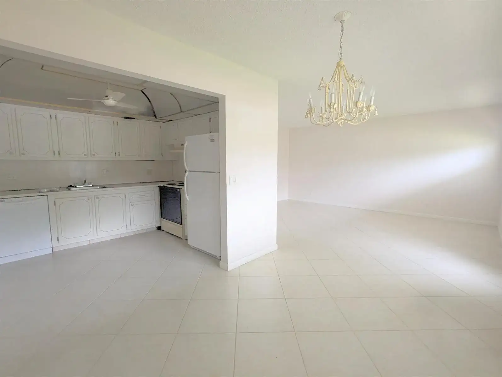 222 Somerset L, West Palm Beach FL 33417 photo 2