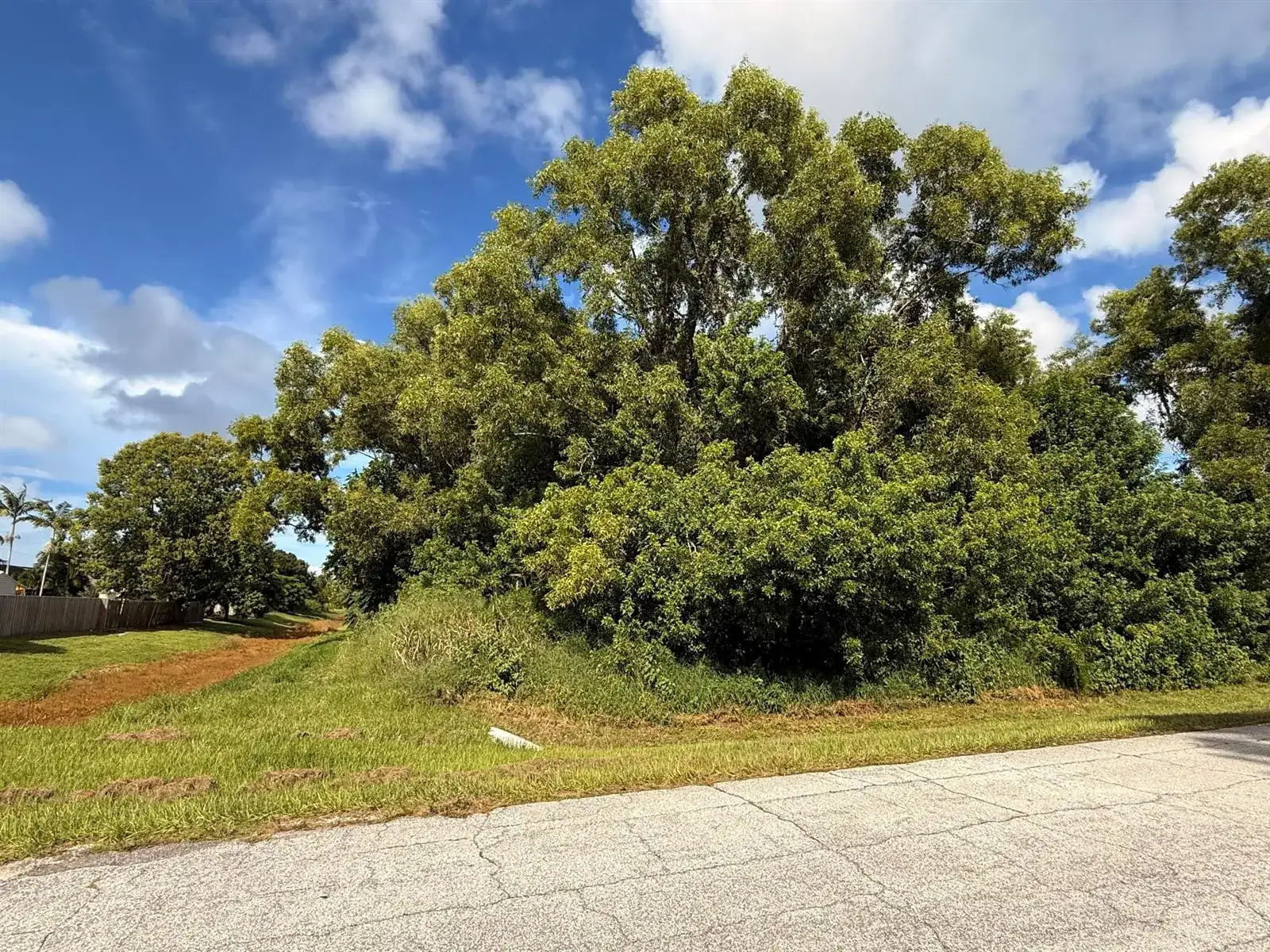 574 SE Nome Drive, Port St. Lucie FL 34984 photo 4