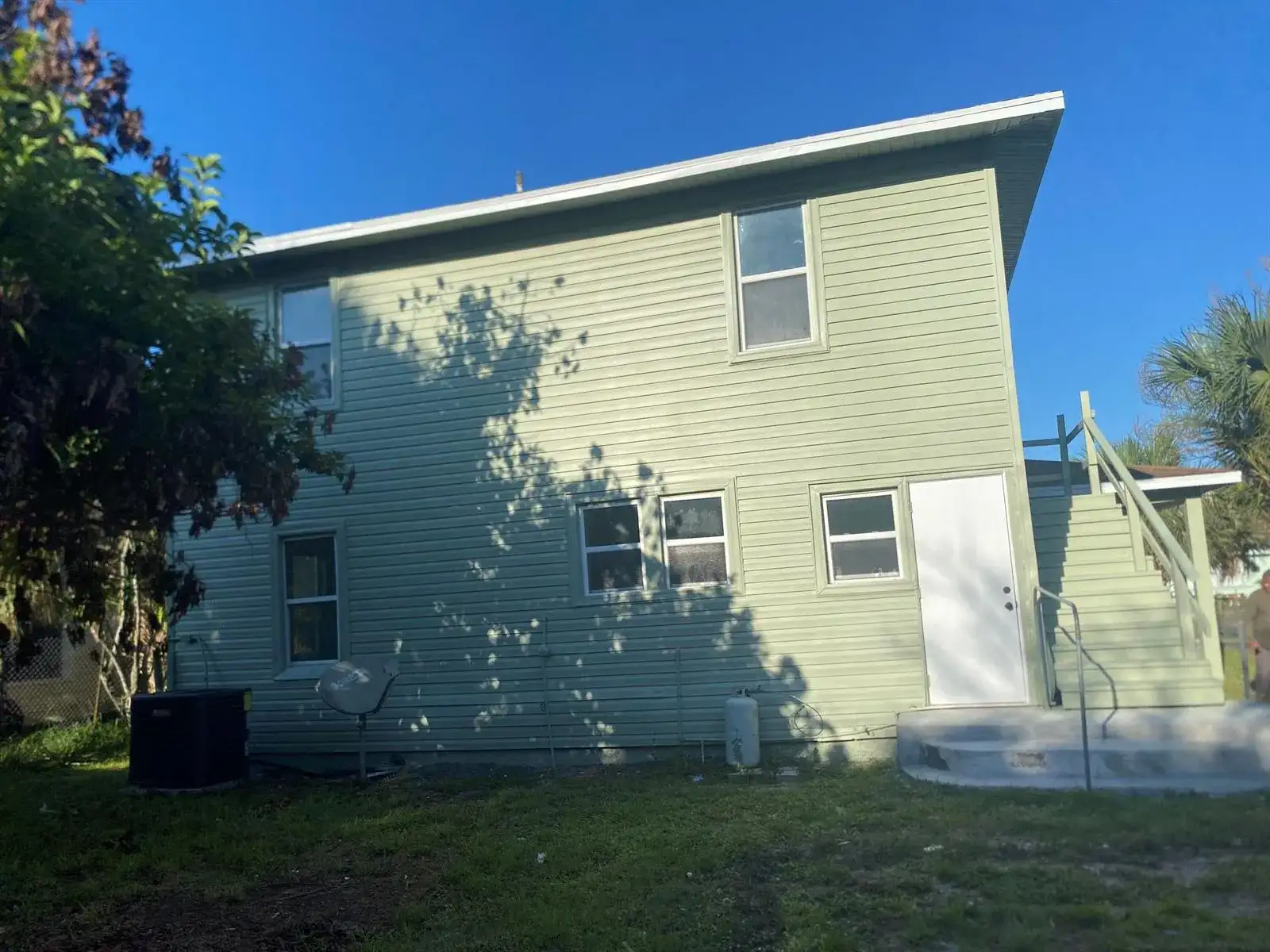319 N 11th Street, Fort Pierce FL 34950 photo 2