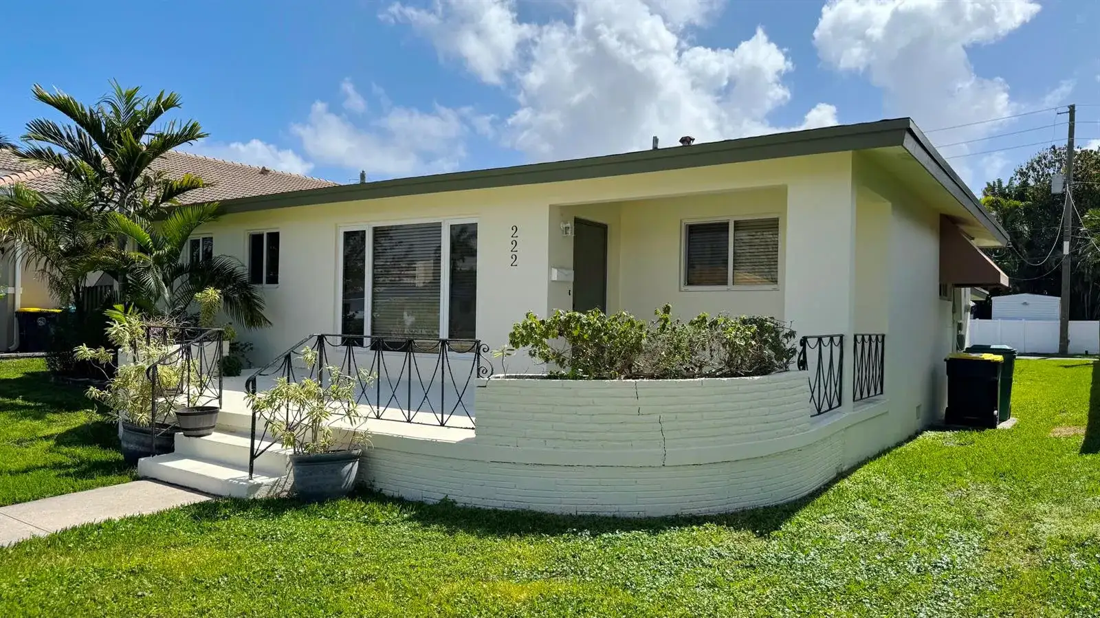 222 SE 2nd Terrace, Dania Beach FL 33004 photo 2