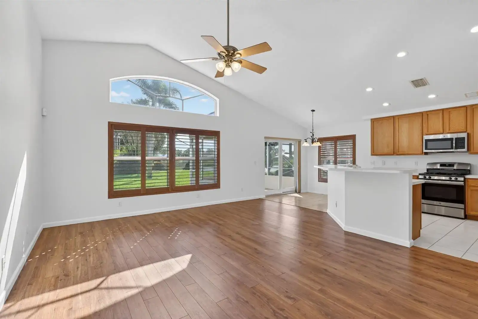 1021 SE Westminster Place, Stuart FL 34997 photo 3