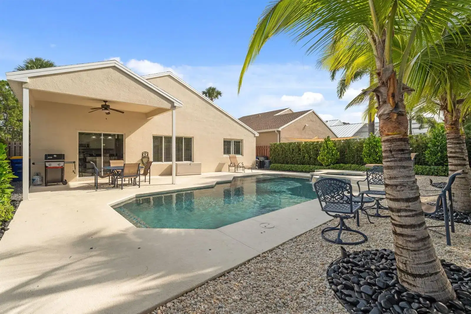 4620 SE Winter Haven Court, Stuart FL 34997 photo 4