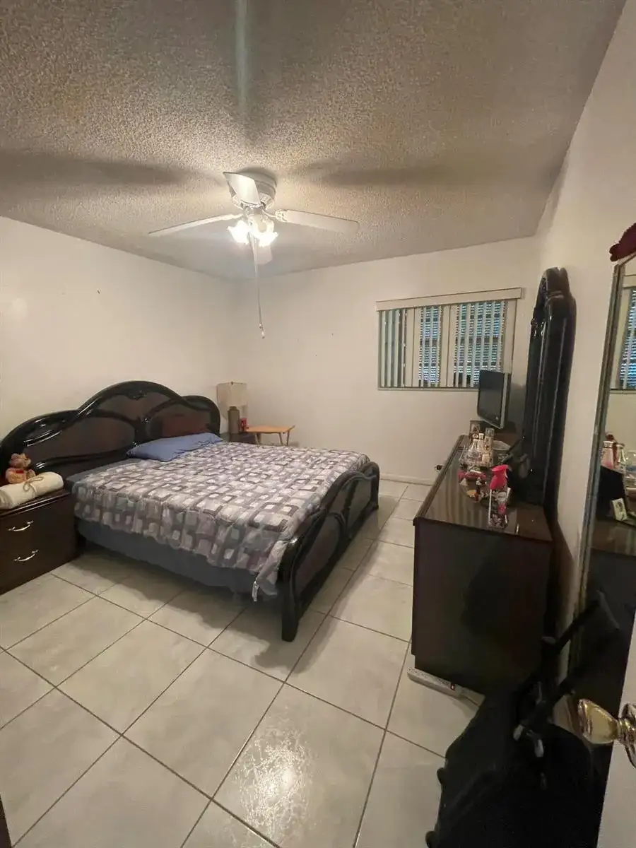 186 Flanders D # 186, Delray Beach FL 33484 photo 5