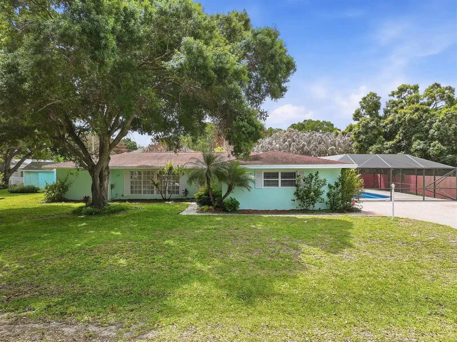 2115 15th Place, Vero Beach FL 32960 photo 2