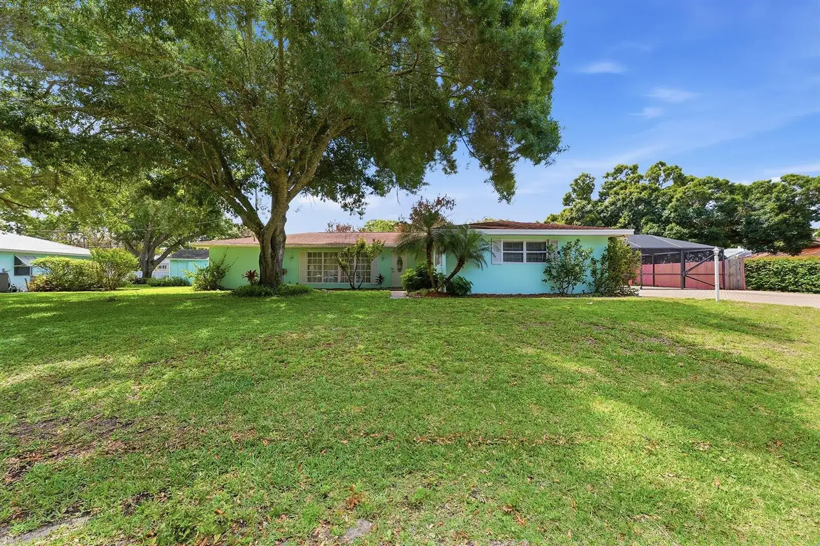 2115 15th Place, Vero Beach FL 32960 photo 3