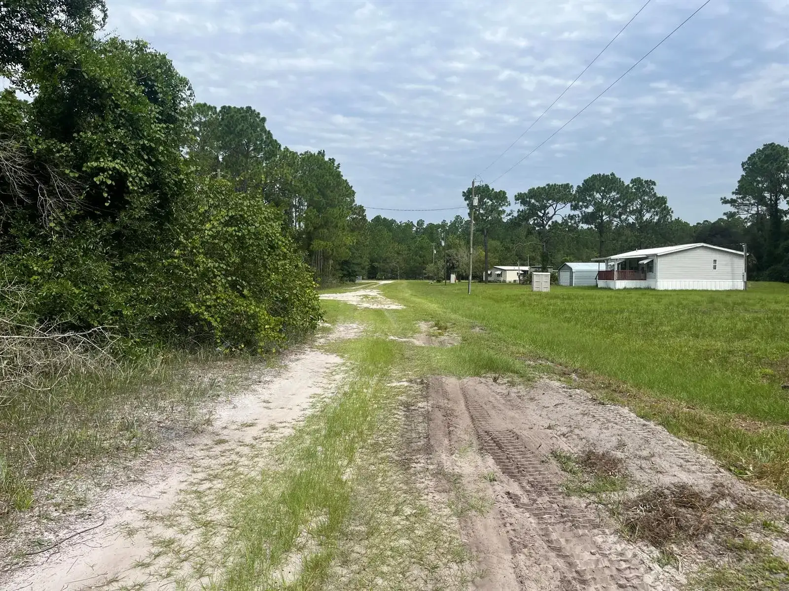 124 Glenside Street, FL 32139 photo 3
