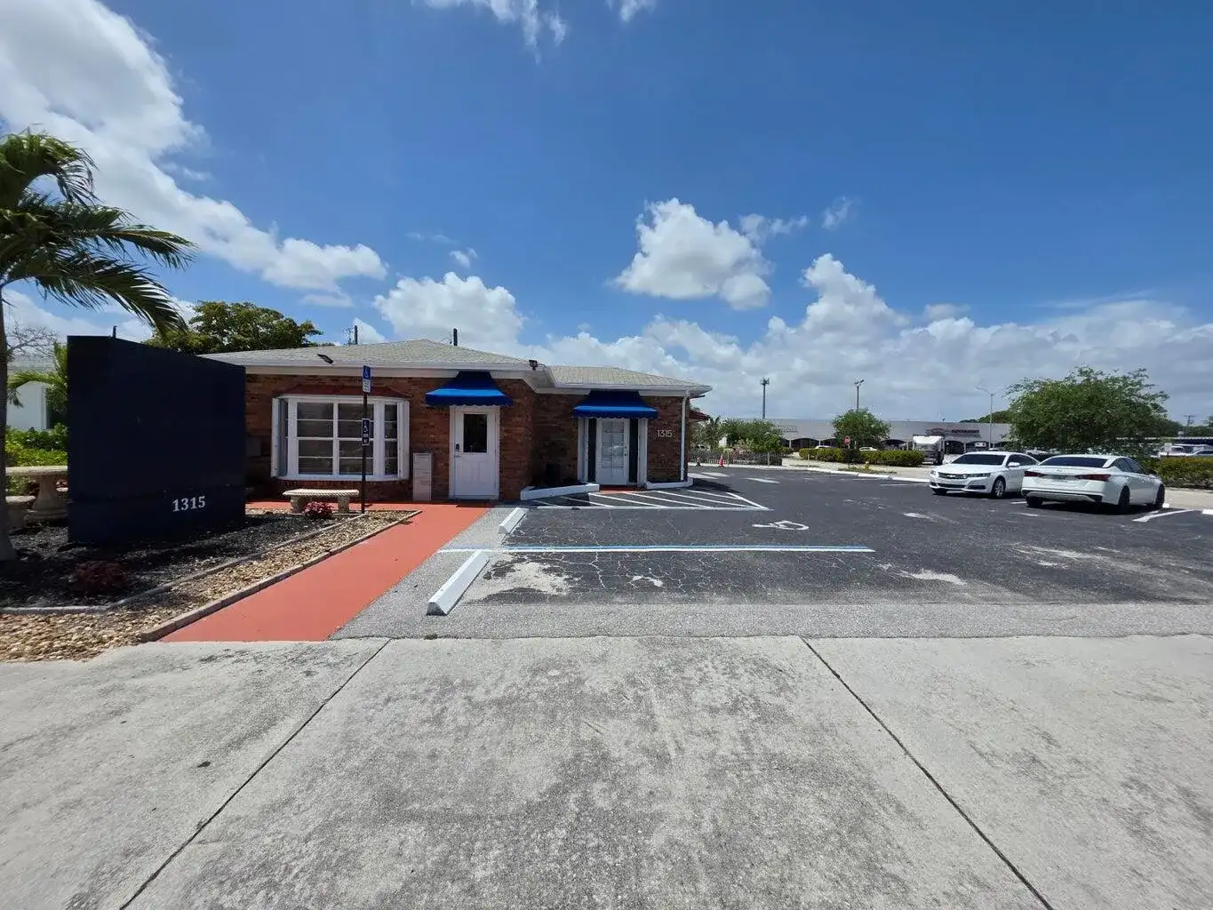 1315 N Dixie Highway # 4, FL 33460 photo 2