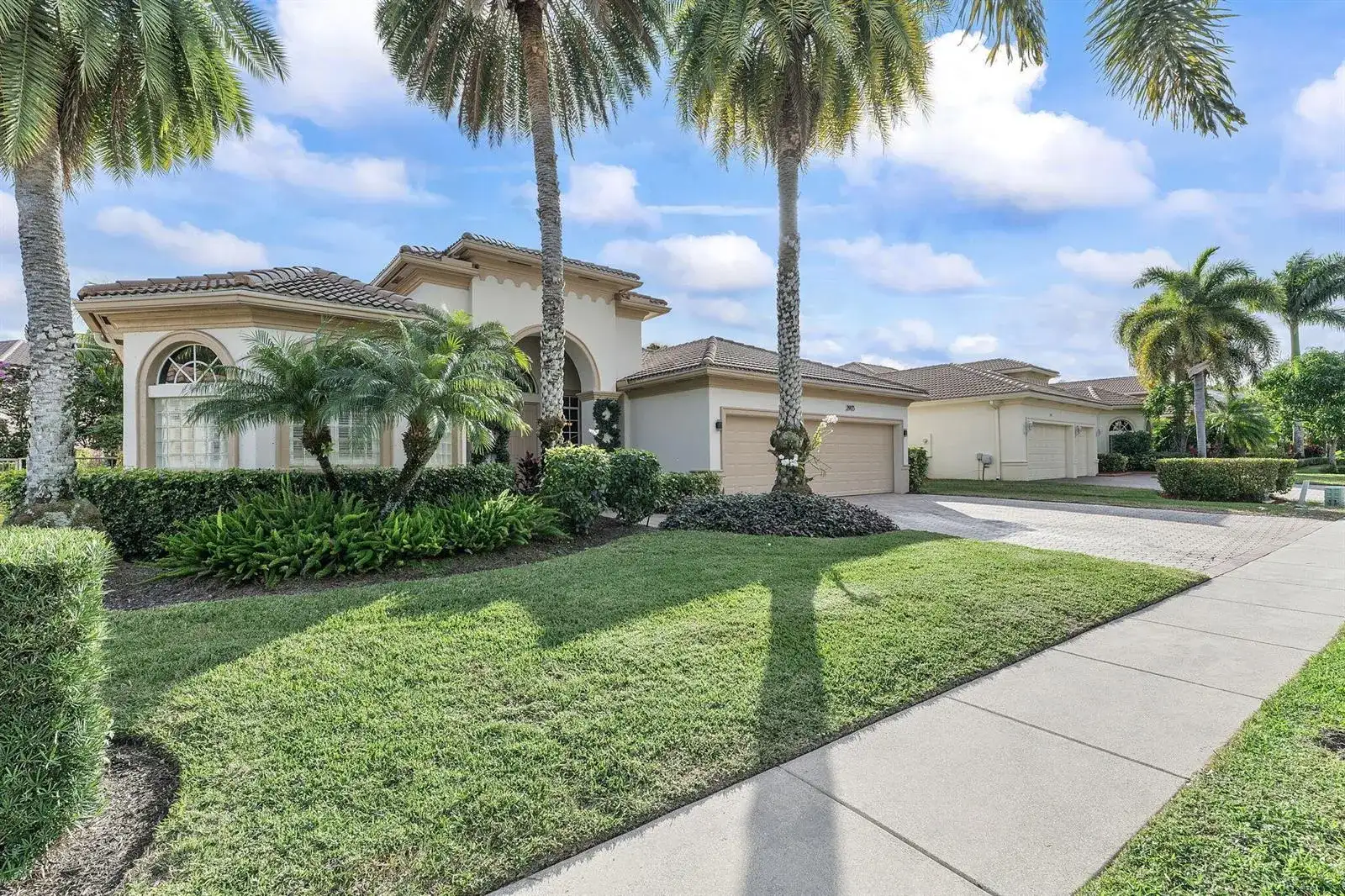 2903 Fontana Lane, Royal Palm Beach FL 33411 photo 3