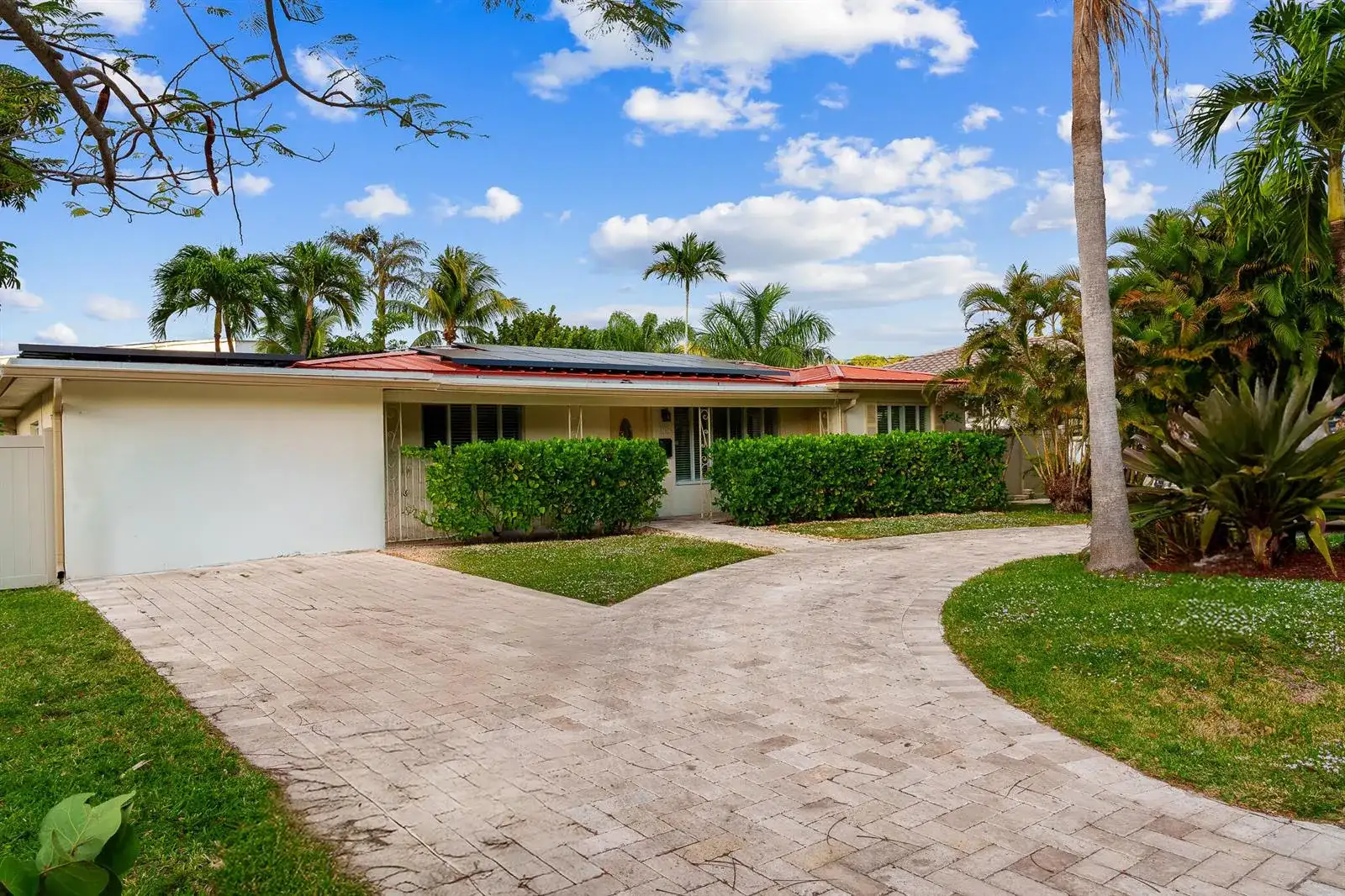 2757 NE 14th Avenue, Wilton Manors FL 33334 photo 2