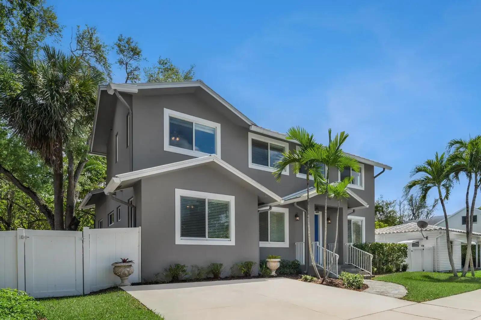 216 SE 10th Street, Fort Lauderdale FL 33316 photo 2