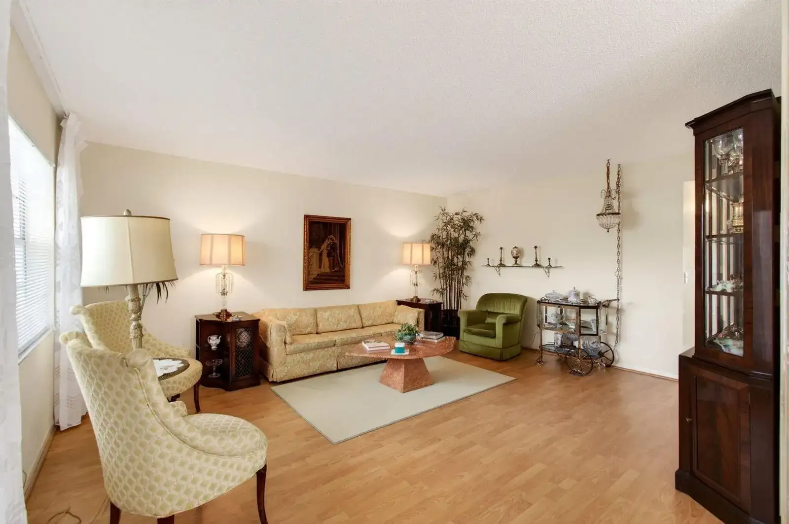349 Capri # H, Delray Beach FL 33484 photo 2