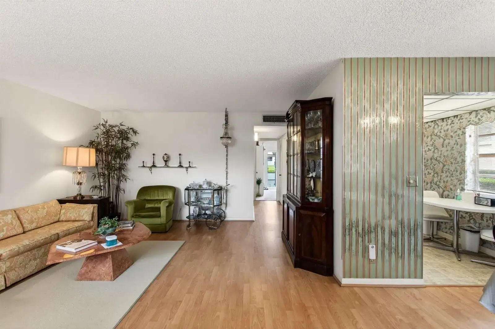 349 Capri # H, Delray Beach FL 33484 photo 3