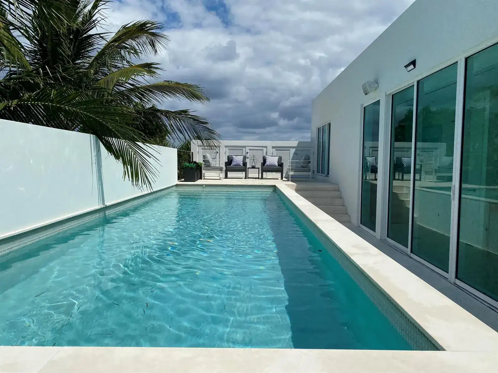 243 Venetian Drive, Delray Beach FL 33483 photo 2