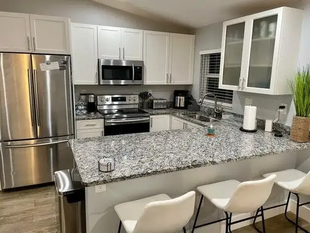 601 N E Street, FL 33460 photo 2