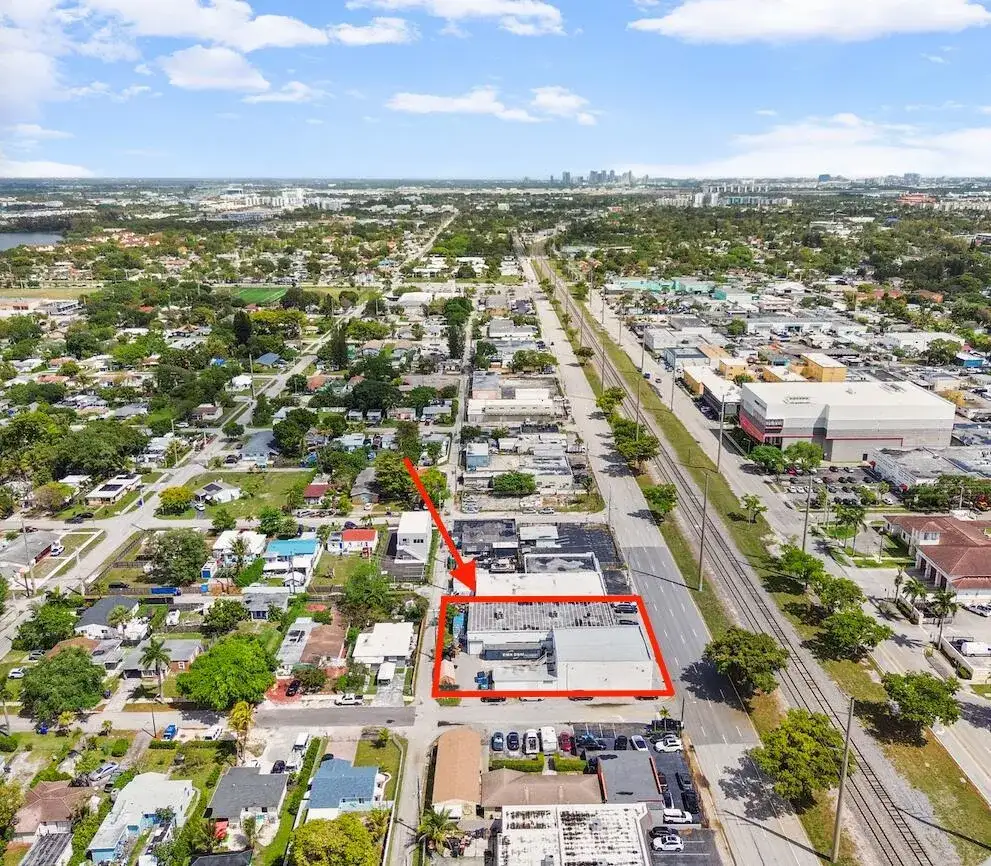 1800 N Dixie Highway, Hollywood FL 33020 photo 2