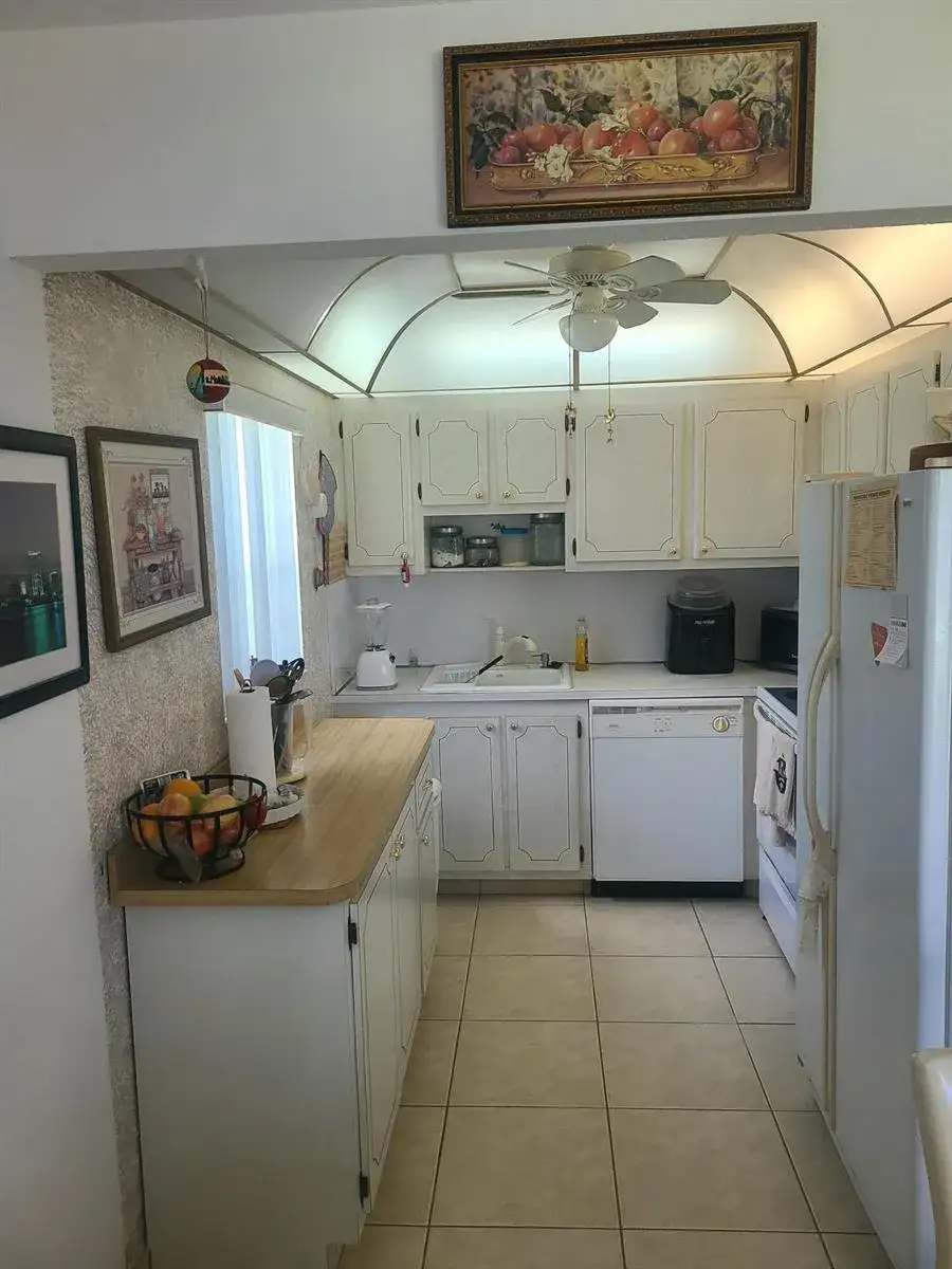 257 Brittany F # 257, Delray Beach FL 33446 photo 2