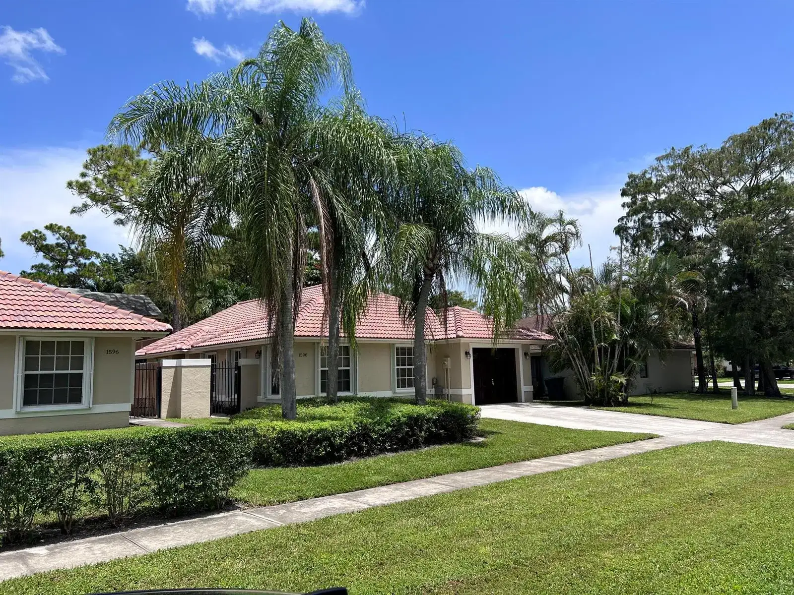 1598 Hawthorne Place, Wellington FL 33414 photo 2