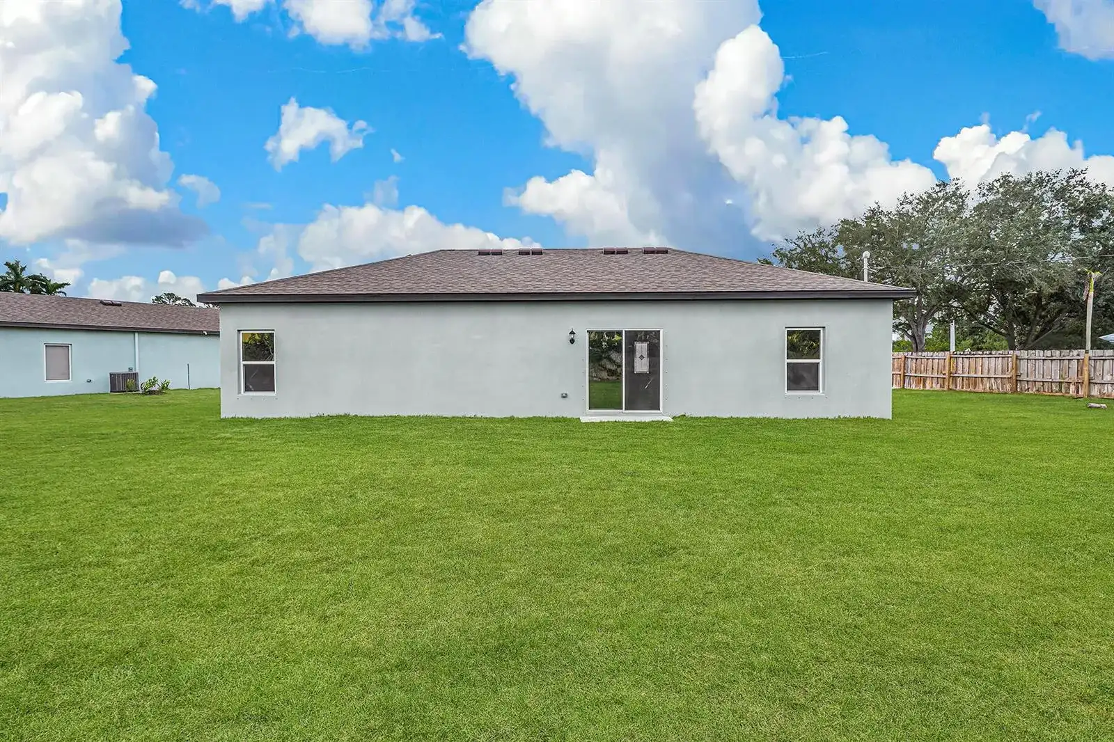 8835 W 98th Avenue, Vero Beach FL 32967 photo 3