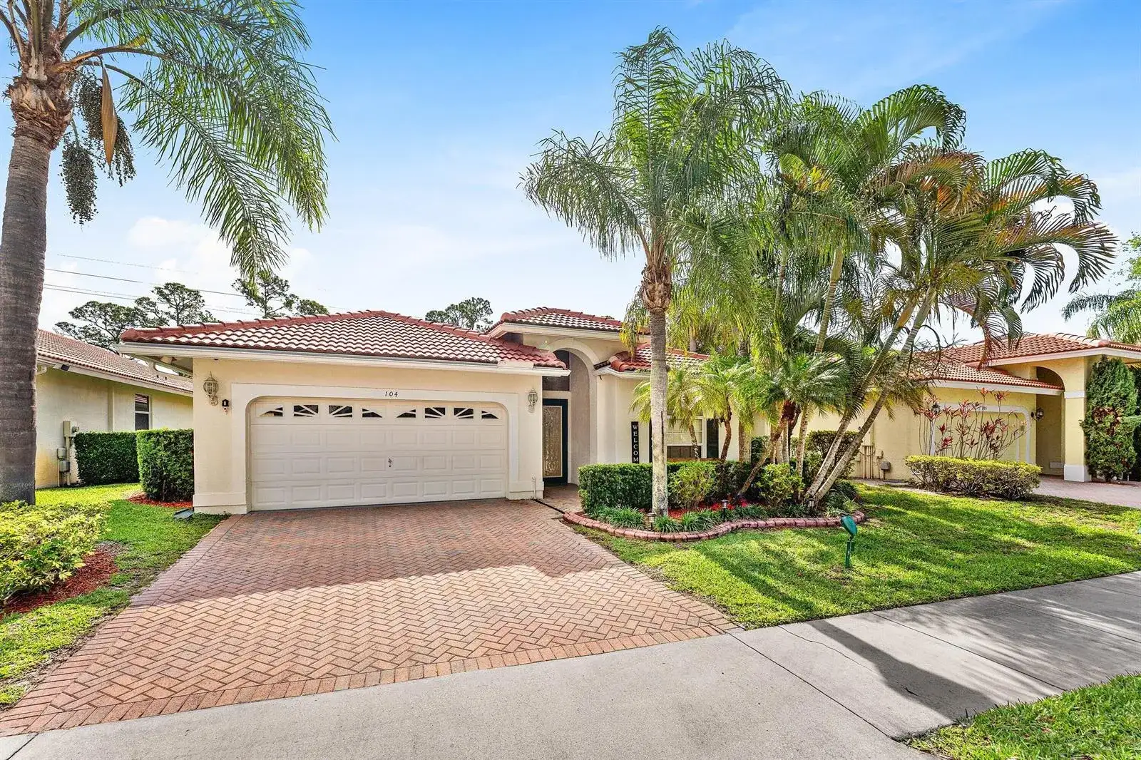 104 Hidden Hollow, Palm Beach Gardens FL 33418 photo 3