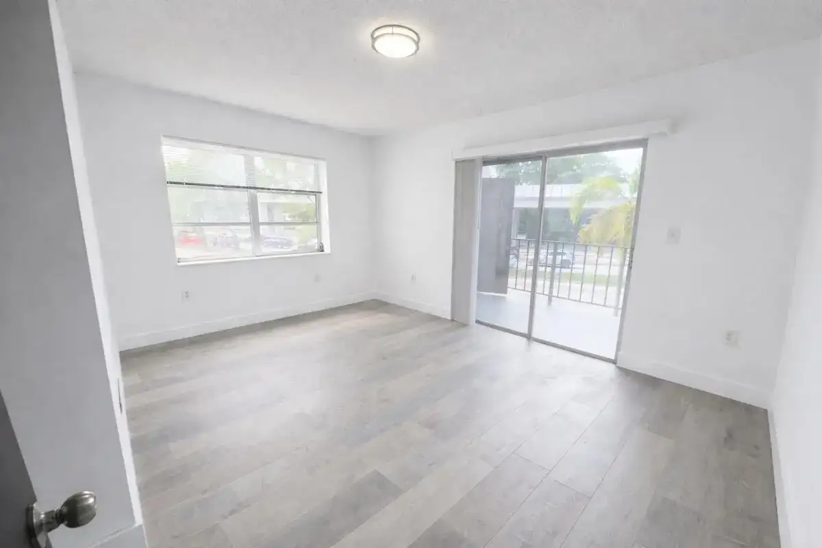 3300 S Dixie Highway # 503, Miami FL 33133 photo 2