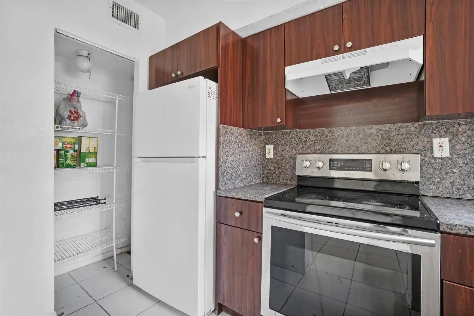 306 NW 84th Terrace # 306, Miami FL 33150 photo 2