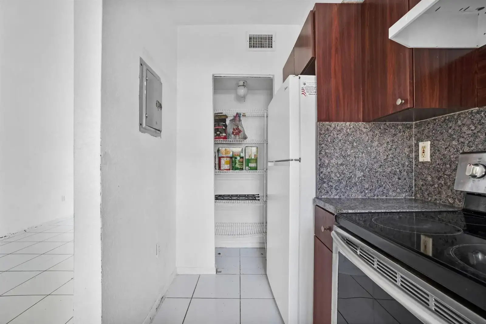 306 NW 84th Terrace # 306, Miami FL 33150 photo 3