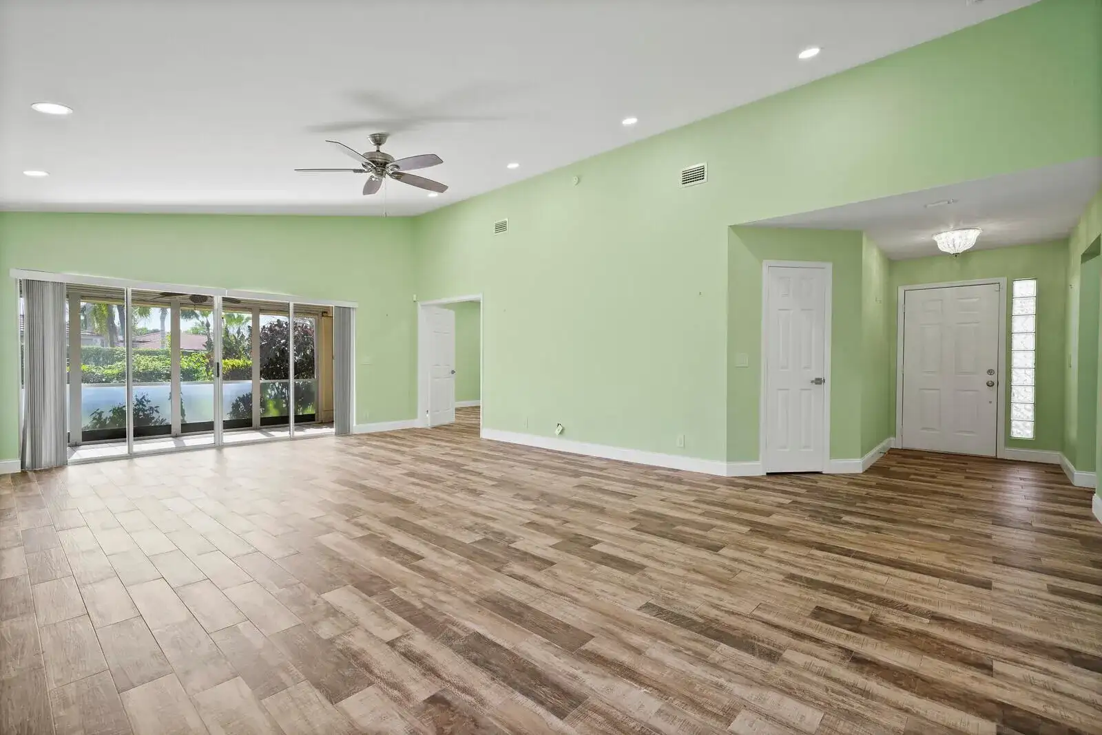 6291 Breckenridge Circle, Lake Worth FL 33467 photo 2