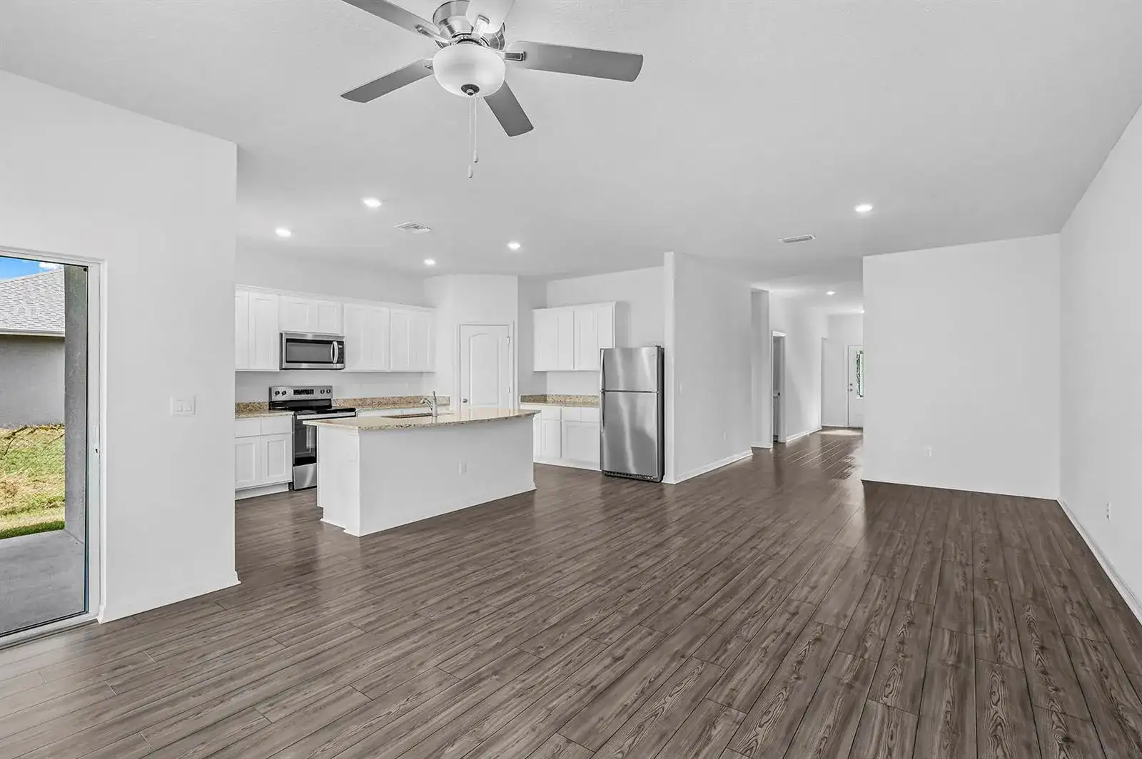8585 101st Avenue, Vero Beach FL 32967 photo 4