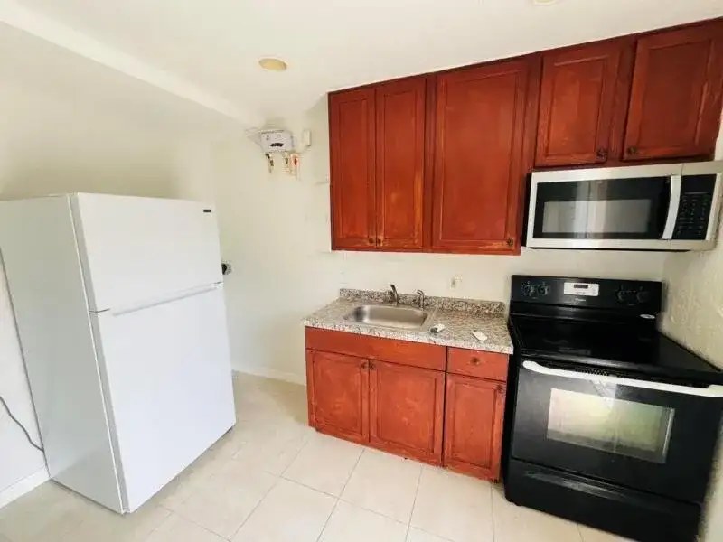 901 8th Street # 3, West Palm Beach FL 33401 photo 3