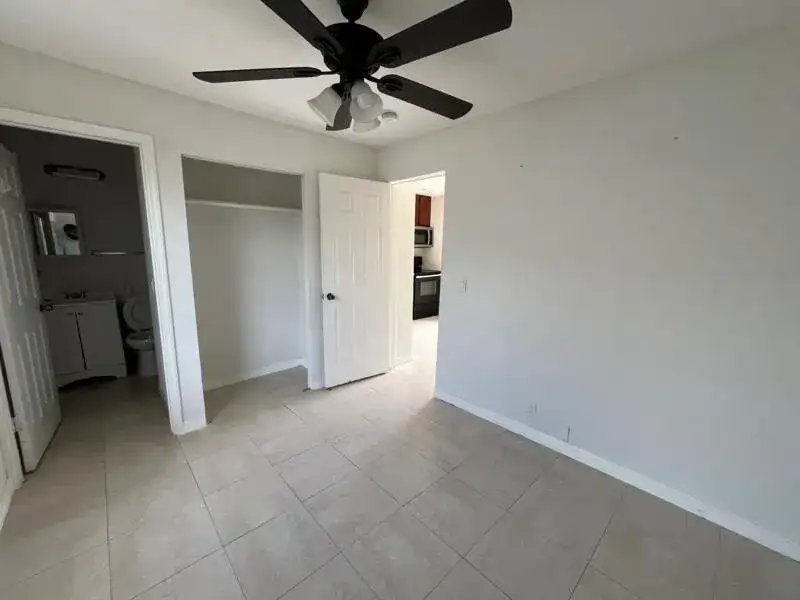 901 8th Street # 3, West Palm Beach FL 33401 photo 5