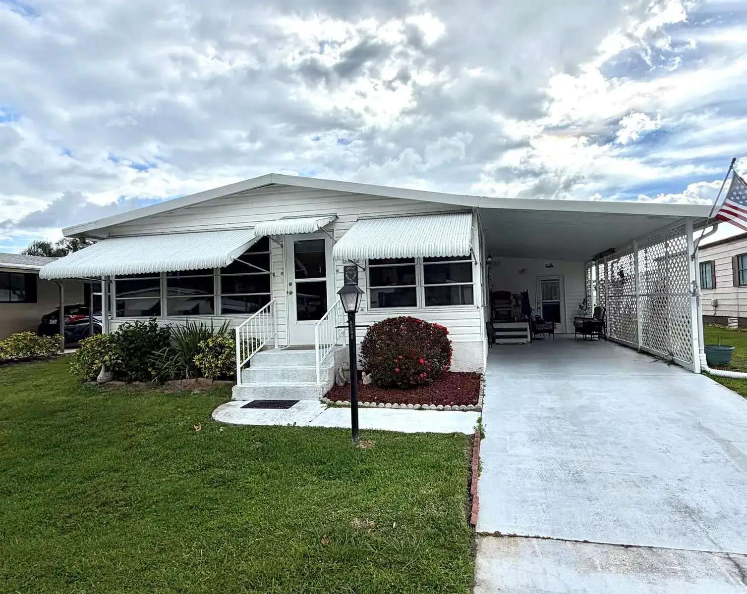 8204 W Bitterbush Lane, Port St. Lucie FL 34952 photo 2