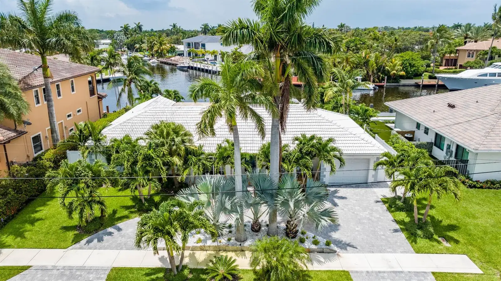 1410 SE 12th Street, Deerfield Beach FL 33441 photo 4