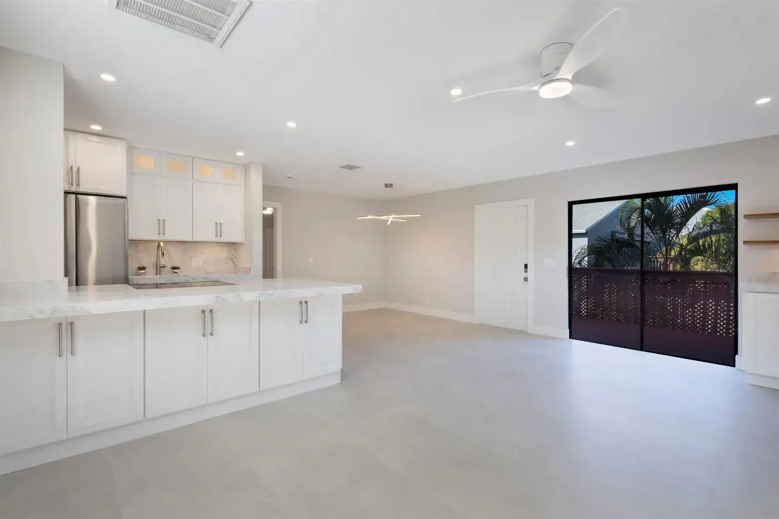 7 Crossings Circle, Boynton Beach FL 33435 photo 3
