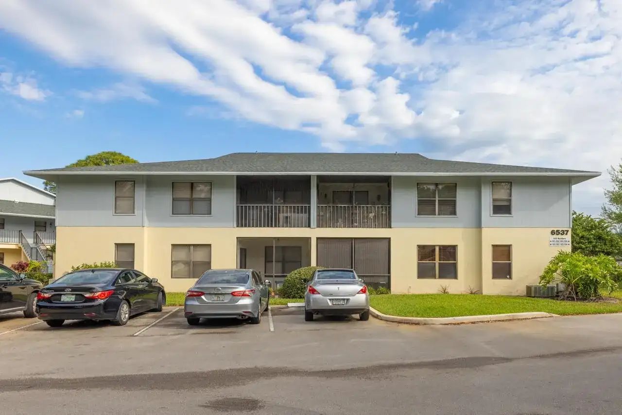 6537 SE Federal Highway # 101, Stuart FL 34997 photo 3