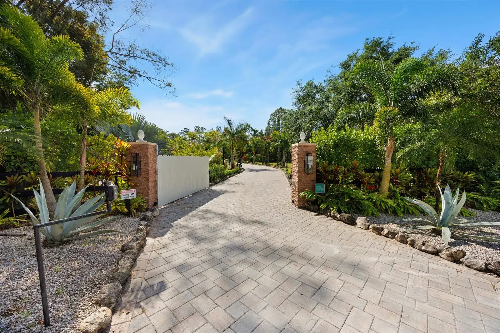 14800 April Drive, FL 33470 photo 5