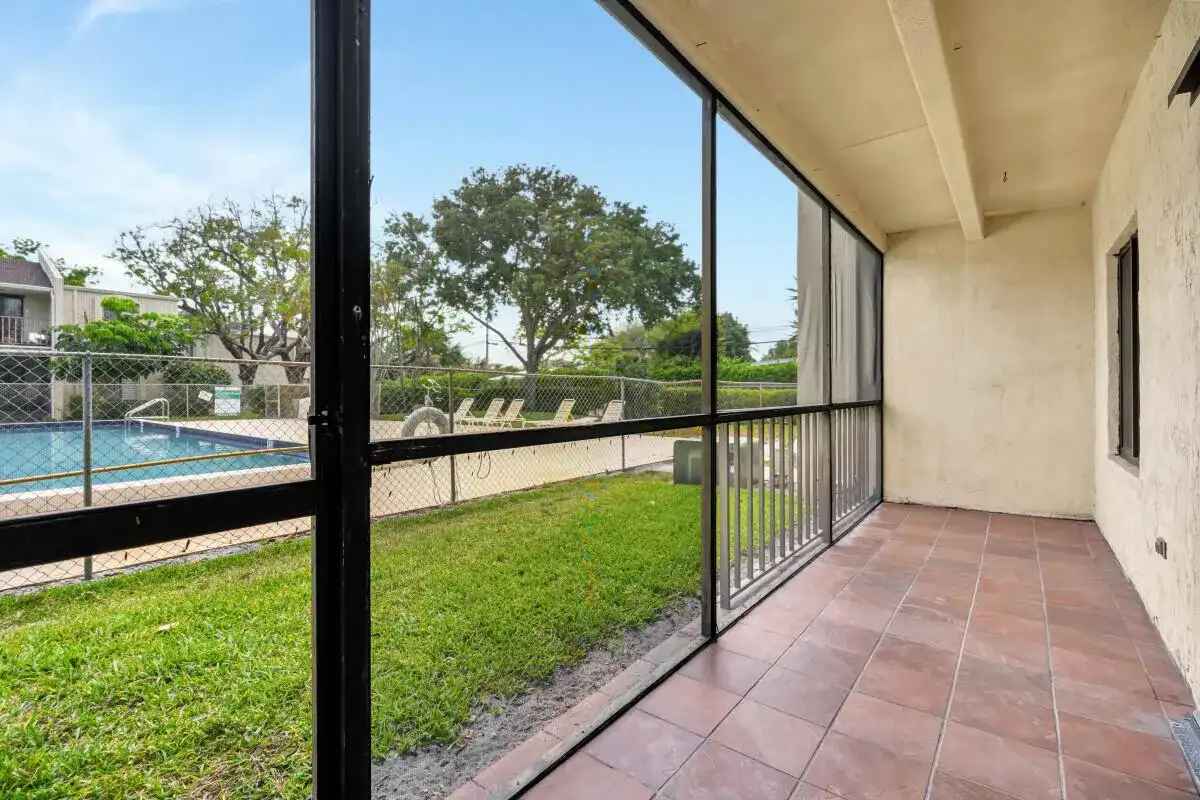 150 Pineview Road # F3, Jupiter FL 33469 photo 2