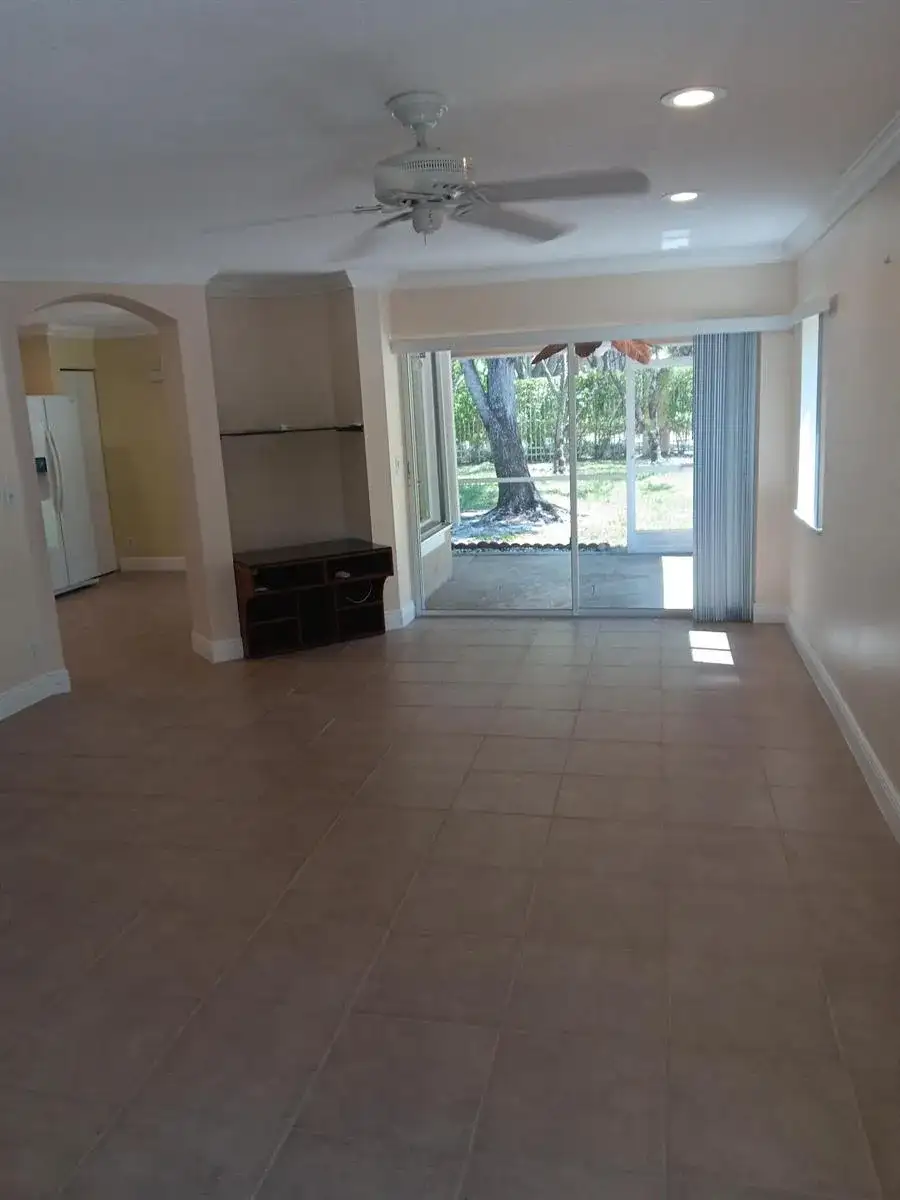 4983 W Pinemore Lane # 4983, Lake Worth FL 33463 photo 4