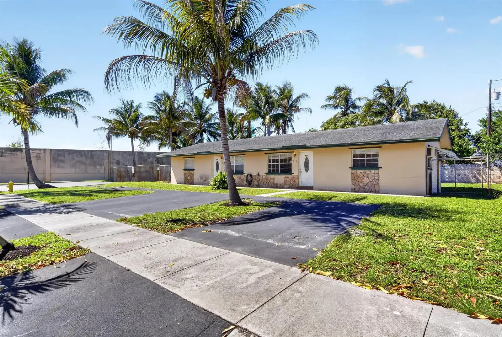 121 NW 56th Court # 2, Oakland Park FL 33309 photo 2