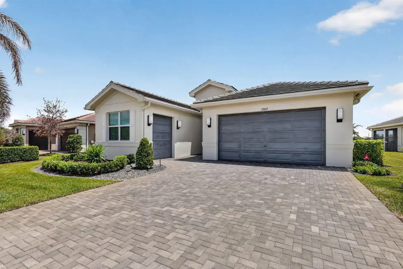 11869 SW Poseidon Way, Port St. Lucie FL 34987 photo 2