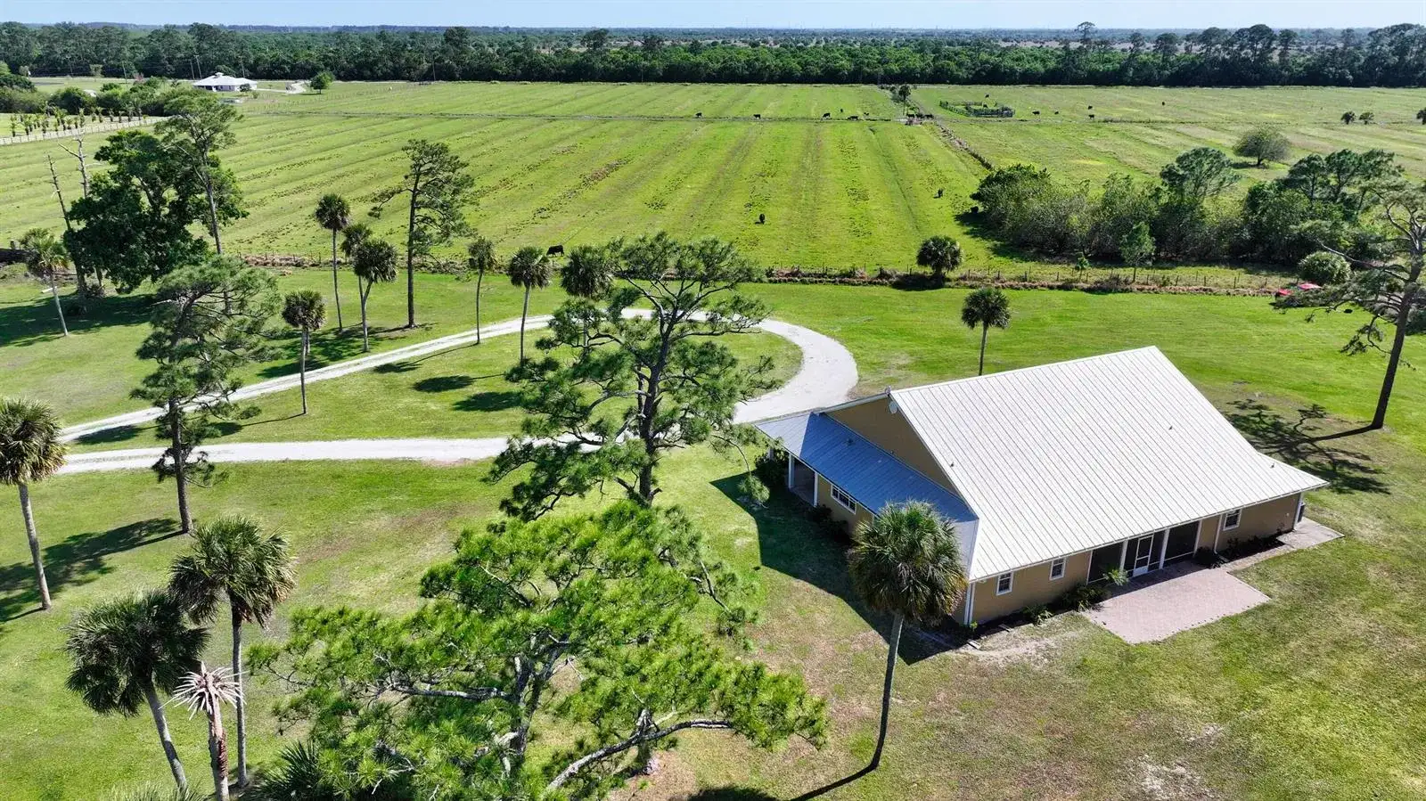 6045 21st Street SW, Vero Beach FL 32968 photo 3