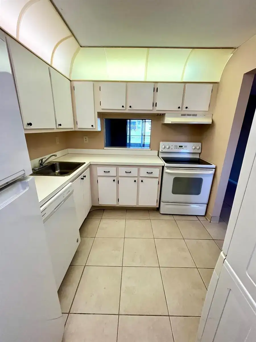 2500 Fiore Way # 1110, Delray Beach FL 33445 photo 2