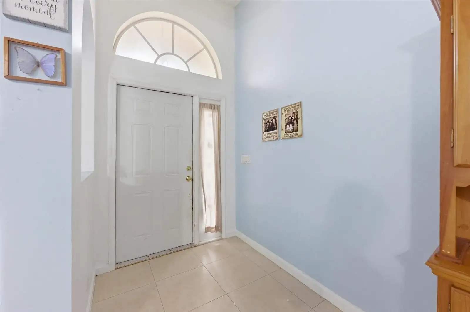 1724 Sawgrass Circle, FL 33413 photo 3
