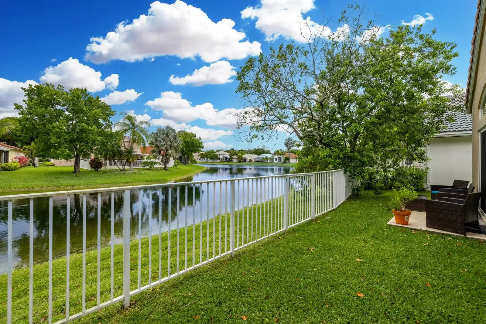 6513 Sandpiper Drive, Coconut Creek FL 33073 photo 2