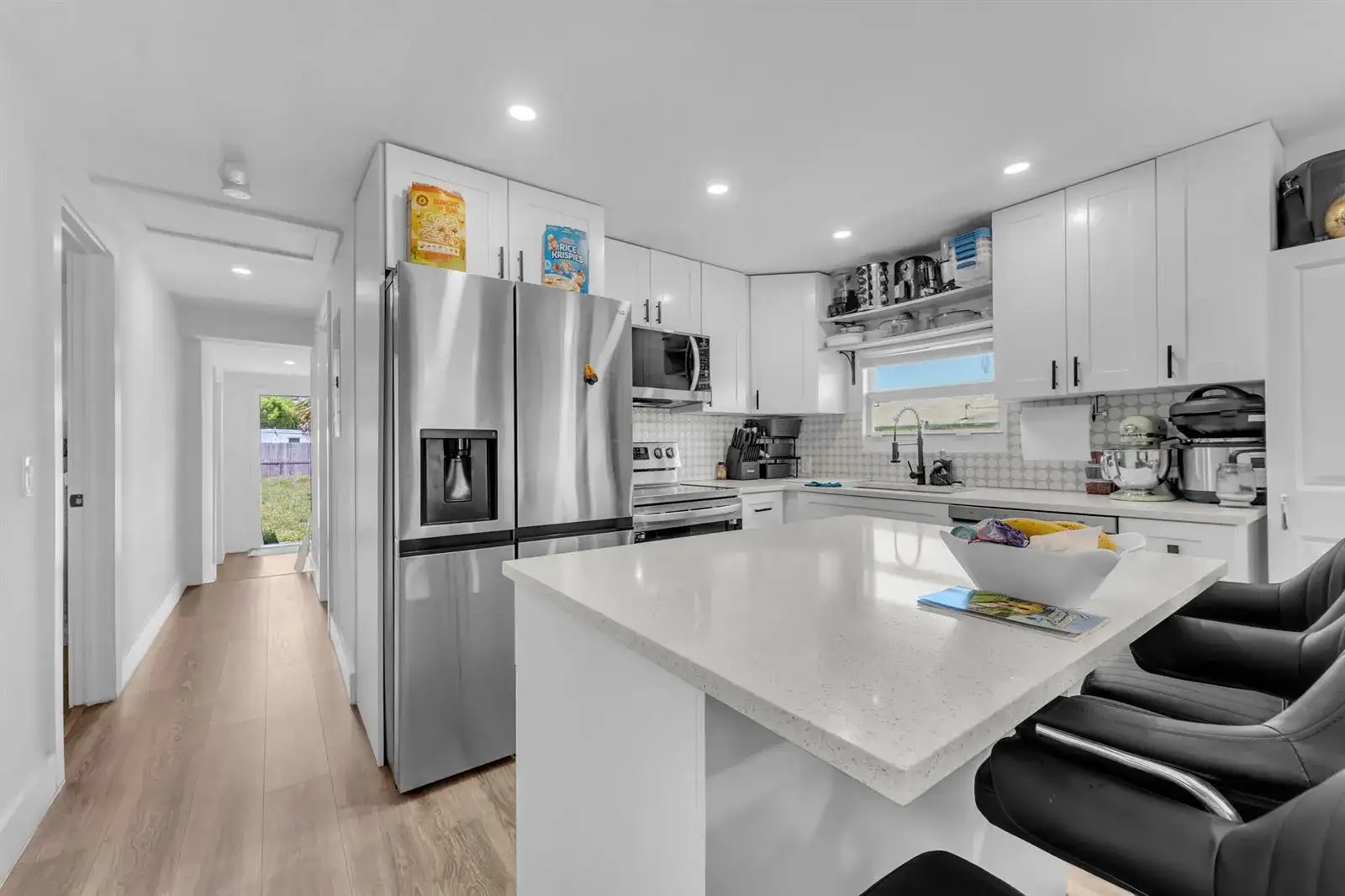 621 NW 15th Avenue, Pompano Beach FL 33069 photo 3