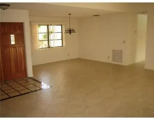 6050 Amberwoods Drive, Boca Raton FL 33433 photo 4