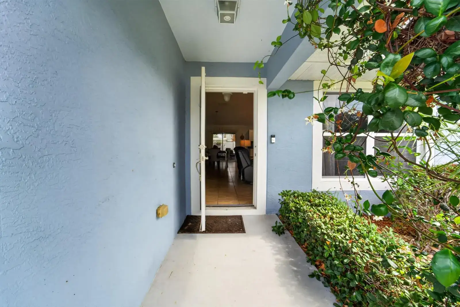 706 Osceola Avenue, Fort Pierce FL 34982 photo 4