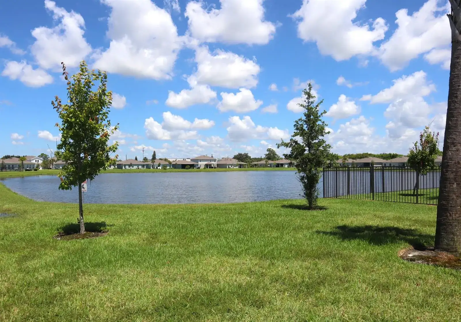 517 Cherimoya Street, Fort Pierce FL 34981 photo 3