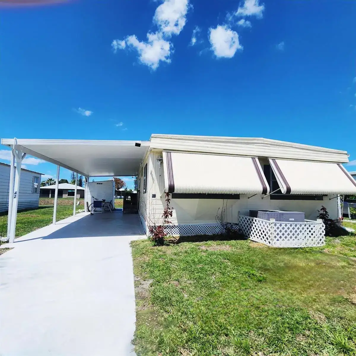 42 SE Spanish Way, Port St. Lucie FL 34952 photo 2